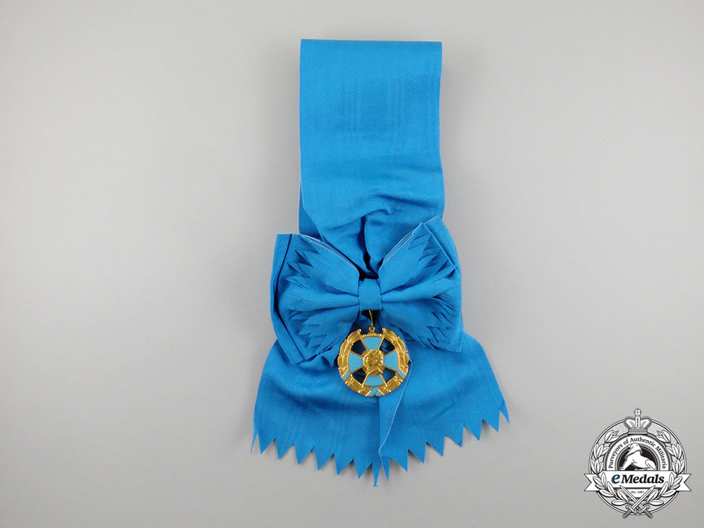 a_colombian_order_of_the_department_of_cundinamarca;_grand_cross_set_cc_2584