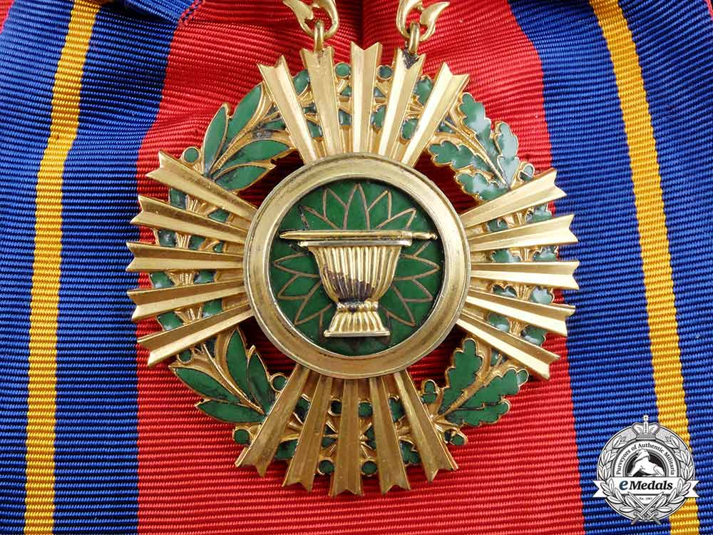 a_cambodian_royal_order_of_sahametrei,_grand_cross_cc_2605_1