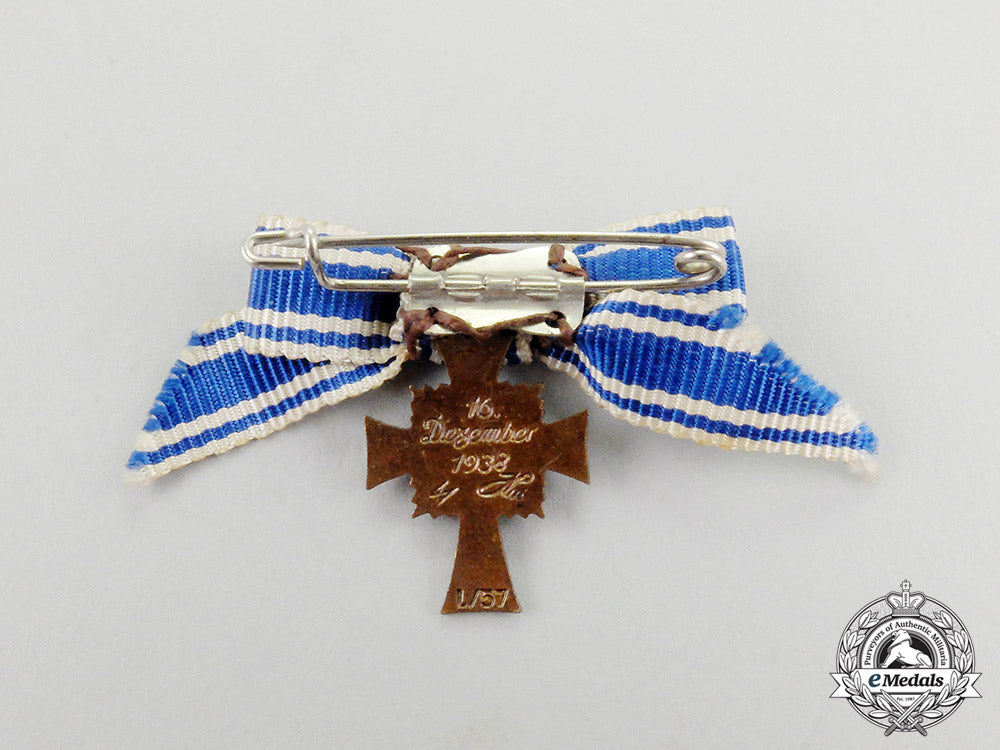 a3_rd_class_cross_of_honour_of_the_german_mother_boutonniere_cc_2661