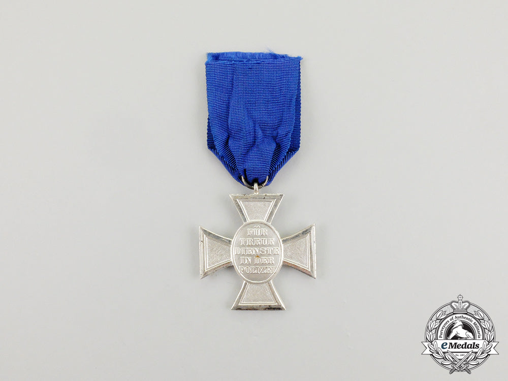 a_german_police_long_service_medal_for18_years_of_service_cc_2684