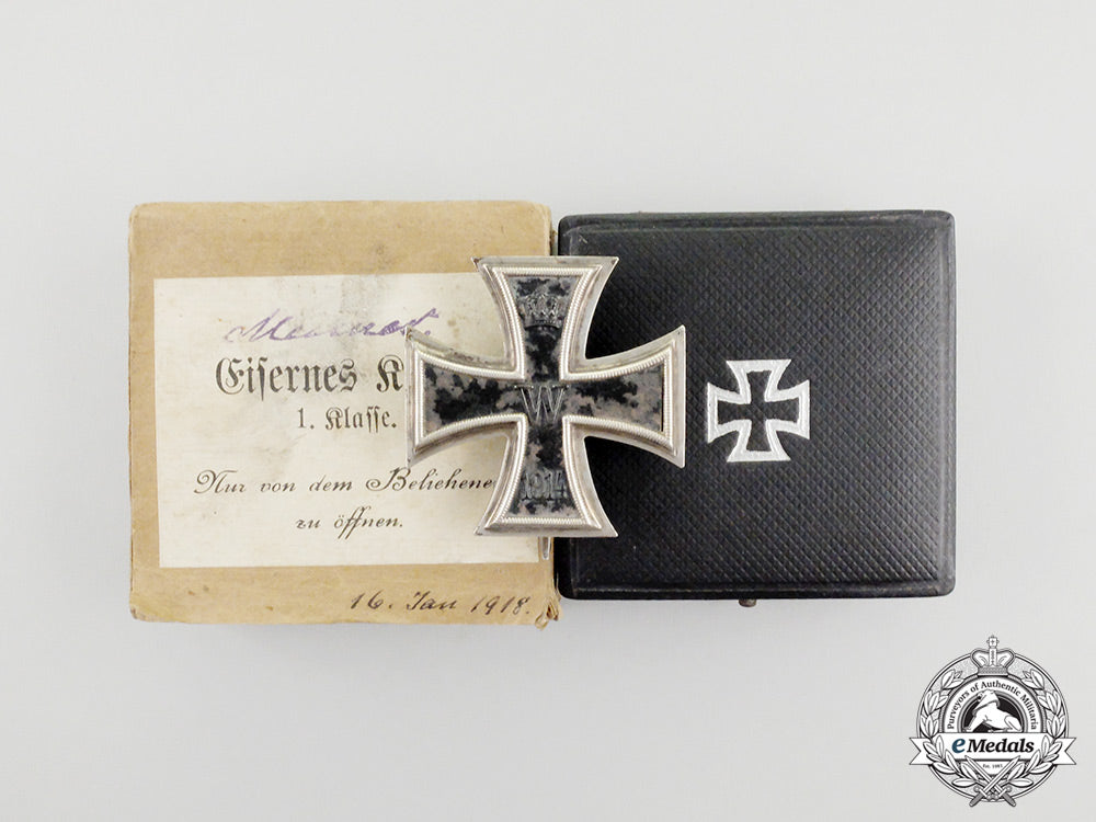 an_iron_cross1914_first_class_by_the_royal_mint_in_its_case_of_issue&_presentation_box_cc_2725