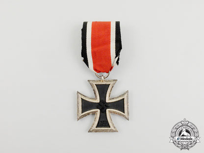an_iron_cross1939_second_class_with_its_matching_boutonniere_cc_2739