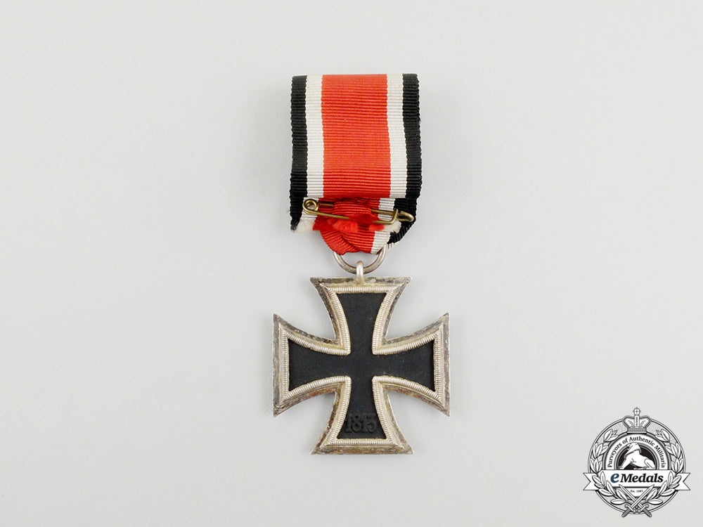 an_iron_cross1939_second_class_with_its_matching_boutonniere_cc_2742