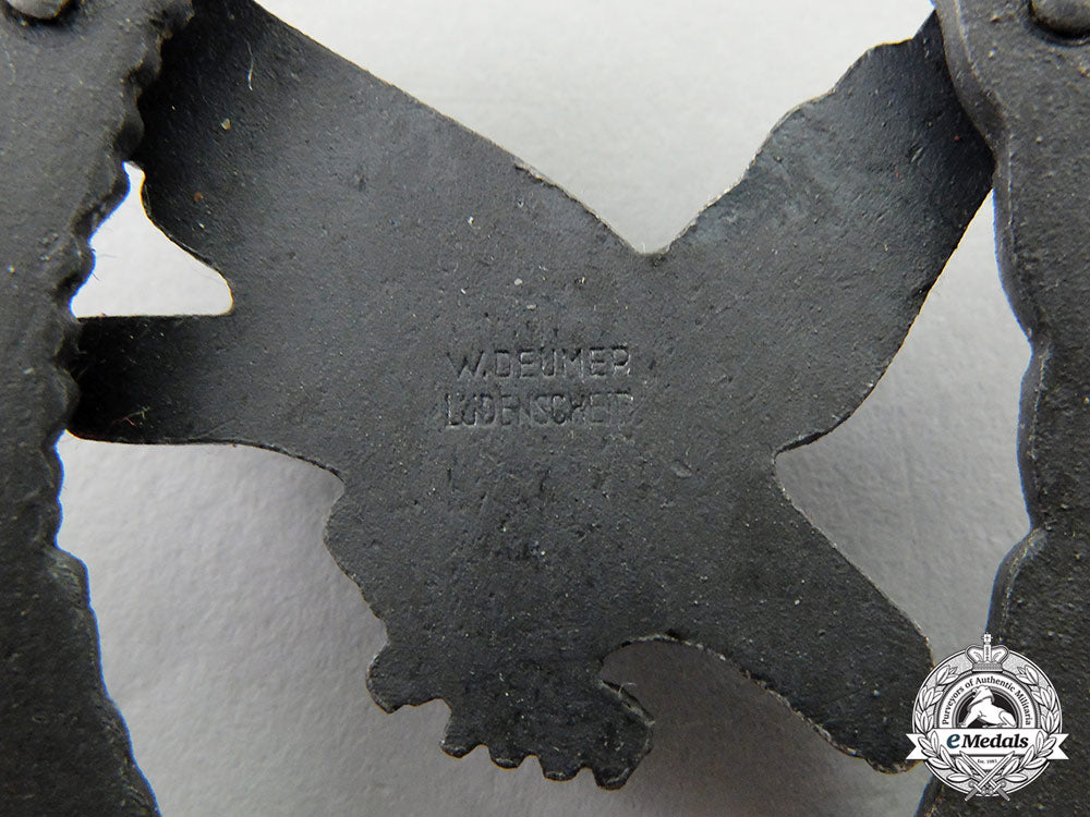 germany,_luftwaffe._an_air_gunner&_flight_engineer_badge,_by_deumer_of_lüdenscheid_cc_2962_1