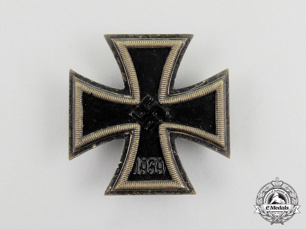 an_early_iron_cross1939_first_class_by_fritz_zimmermann_of_stuttgart_cc_3035