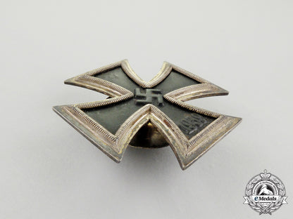 an_iron_cross1939_first_class_screwback_version_by_alois_rettenmaier_cc_3068