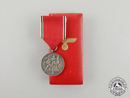 a_commemorative_anschluss_of_austria_medal_in_its_case_of_issue_cc_3106