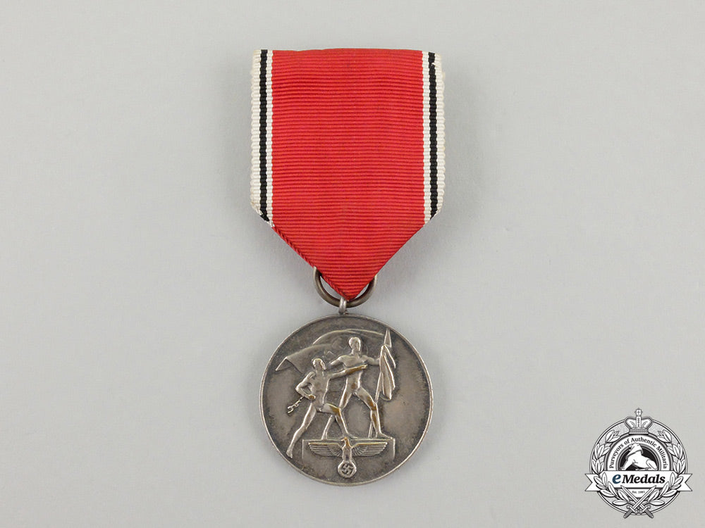 a_commemorative_anschluss_of_austria_medal_in_its_case_of_issue_cc_3109