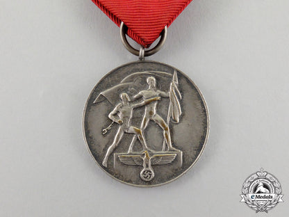 a_commemorative_anschluss_of_austria_medal_in_its_case_of_issue_cc_3110
