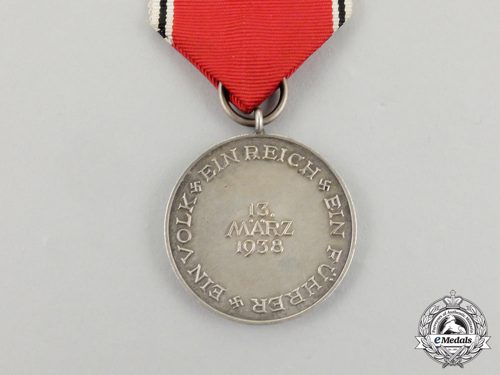 a_commemorative_anschluss_of_austria_medal_in_its_case_of_issue_cc_3111
