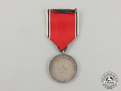 a_commemorative_anschluss_of_austria_medal_in_its_case_of_issue_cc_3112