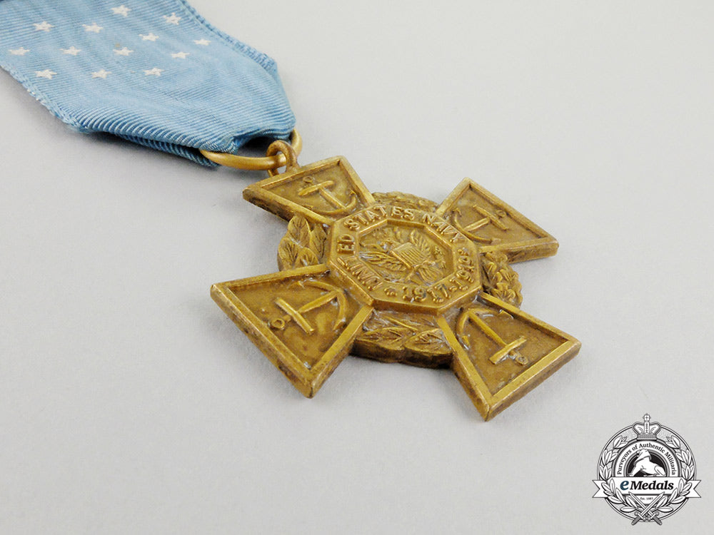 united_states._a_navy_medal_of_honor(_aka_tiffany_cross),_type_vii(1927-1942)_cc_3242