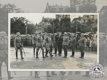 a_third_reich_period_photo_of_two_officers_reviewing_troops_cc_3569