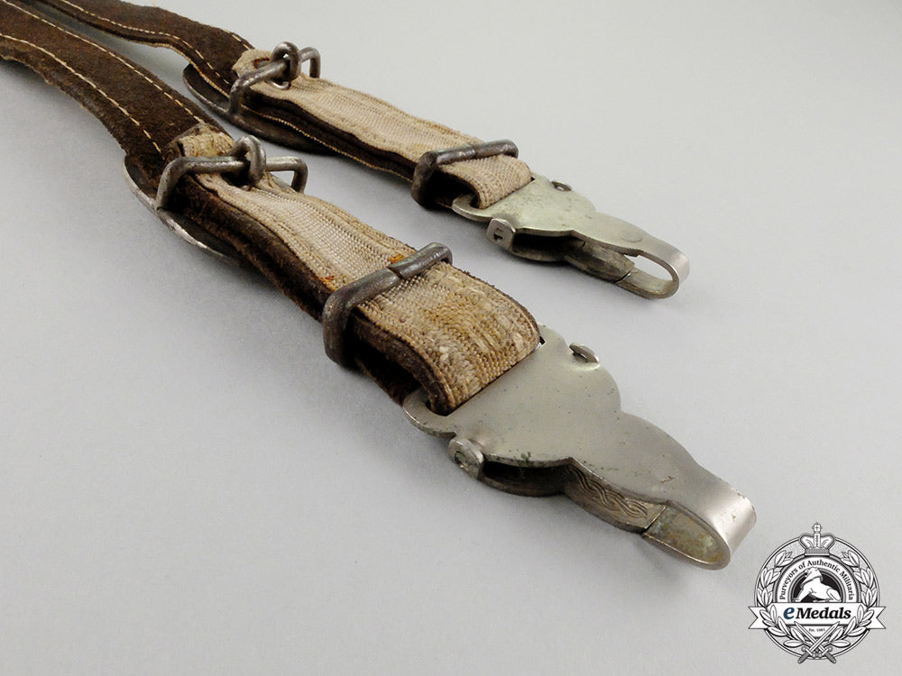 a_second_war_croatian_air_force_dagger_with_hangers_by_braća_knaus_cc_3626