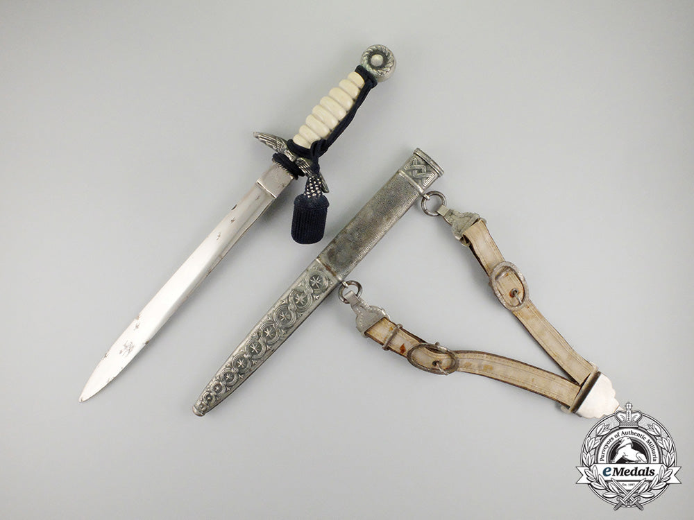 a_second_war_croatian_air_force_dagger_with_hangers_by_braća_knaus_cc_3636