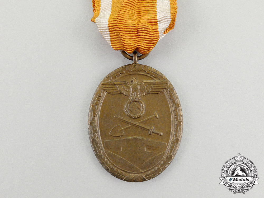 a_third_reich_period_german_defence_wall(_west_wall)_medal_cc_3707
