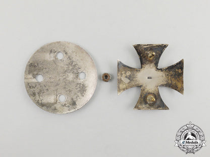 a_unique_iron_cross1914_first_class;_silver_backplate_version_cc_3802