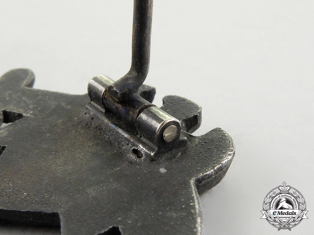 a_third_reich_wehrmacht_heer_flak_badge_cc_3820