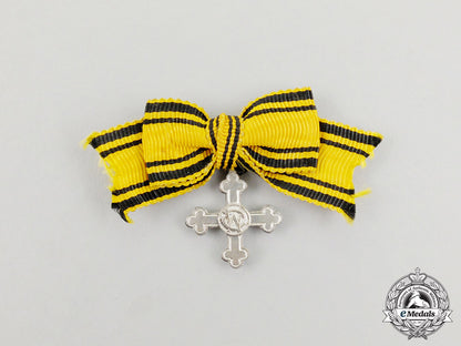 wurttemberg._a_charlotte_cross_with_miniature,_c.1916_cc_3841