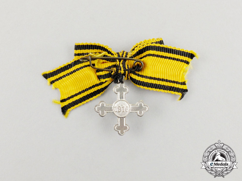 wurttemberg._a_charlotte_cross_with_miniature,_c.1916_cc_3842
