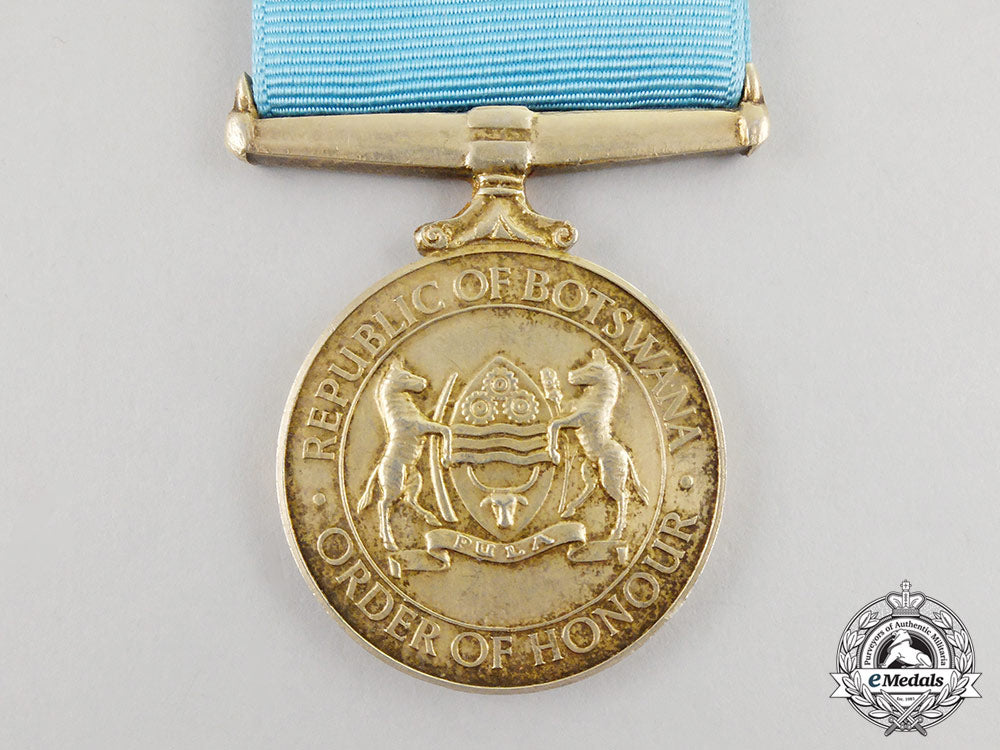 a_botswana_presidential_order_of_honour_cc_3975_1