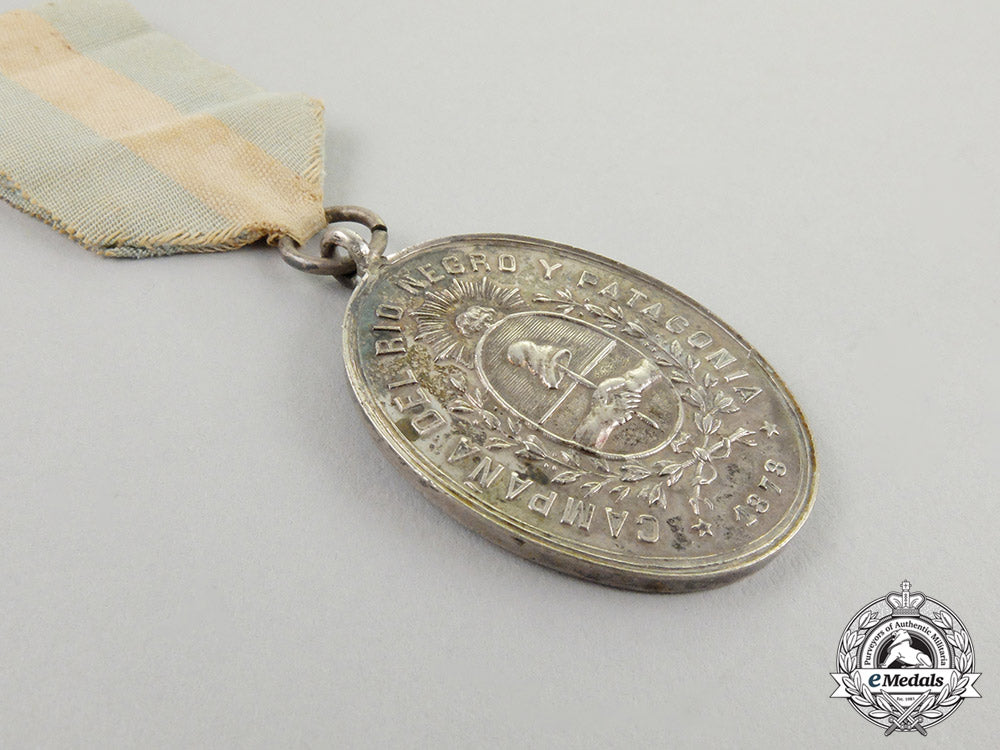 an_argentinian_rio_negro_and_patagonia_medal1881,_silver_grade_cc_4030_1