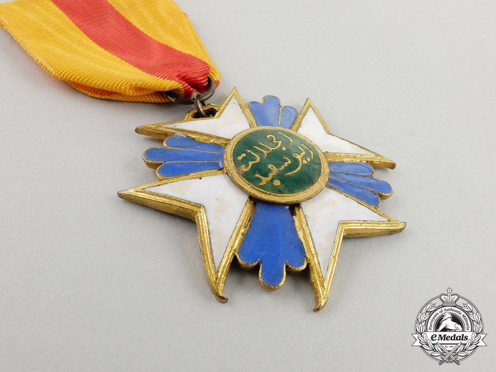 a_moroccan_cross_of_the_order_of_hafiz_cc_4049