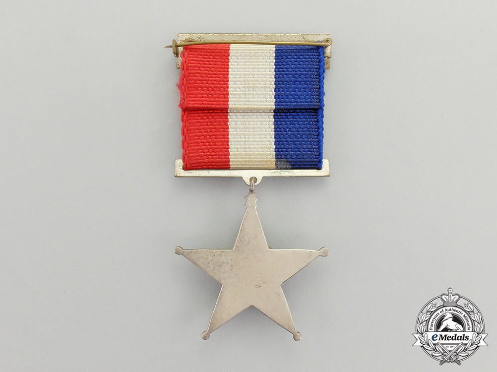 a_chilean_lone_service_star_for_ten_years'_service_cc_4052