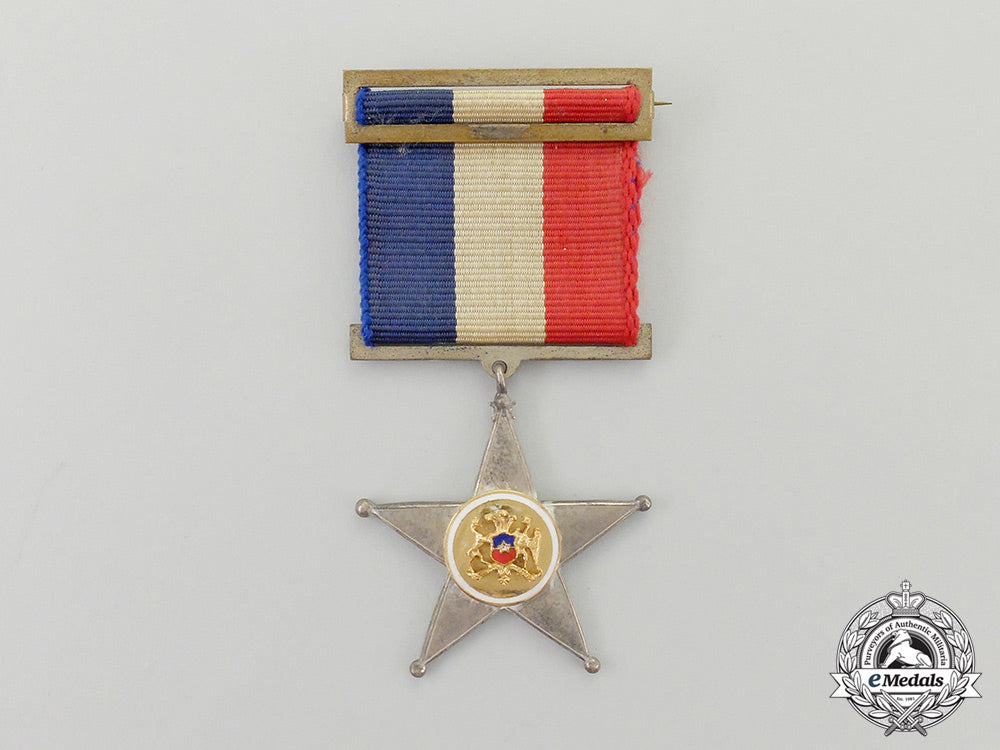 a_chilean_lone_service_star_for_ten_years'_service_cc_4100