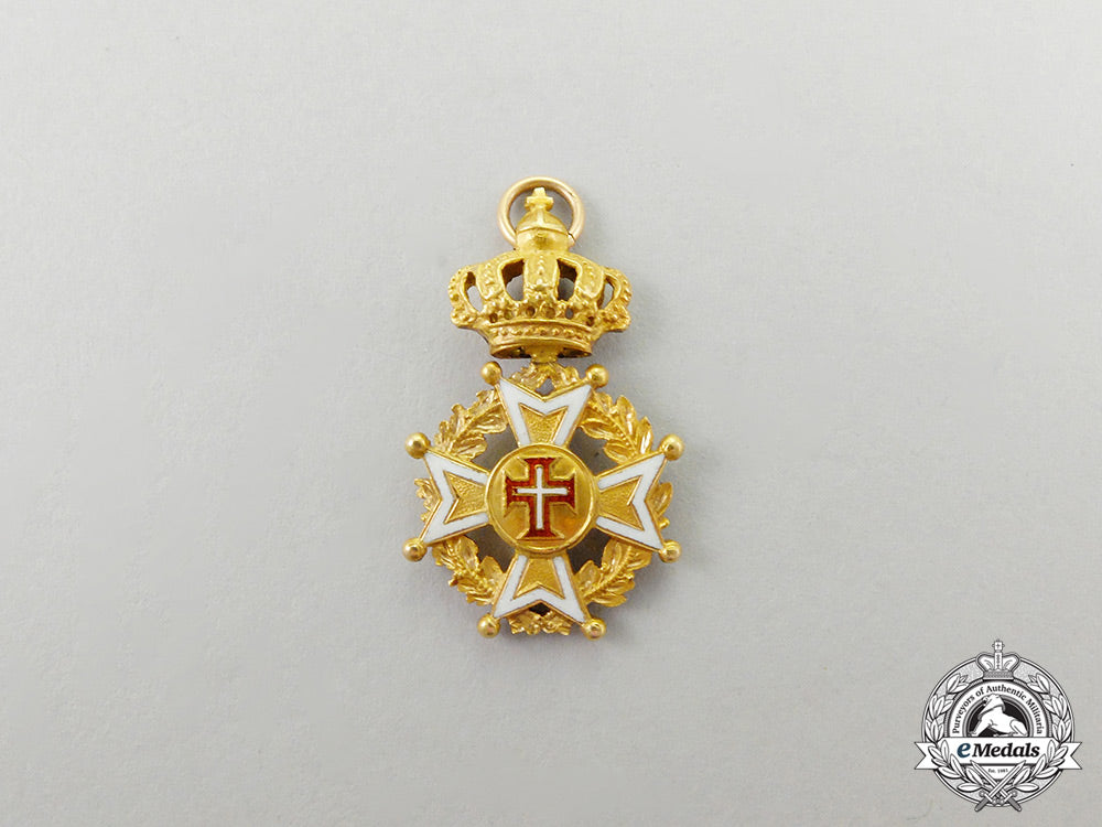 a_miniature_portuguese_military_order_of_christ_in_gold_cc_4244