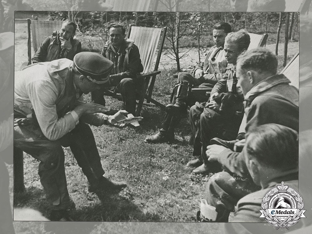 an_large_official1942_press_photo_of_luftwaffe_pilots_at_the_english_channel_cc_4354