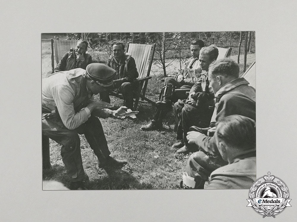 an_large_official1942_press_photo_of_luftwaffe_pilots_at_the_english_channel_cc_4355