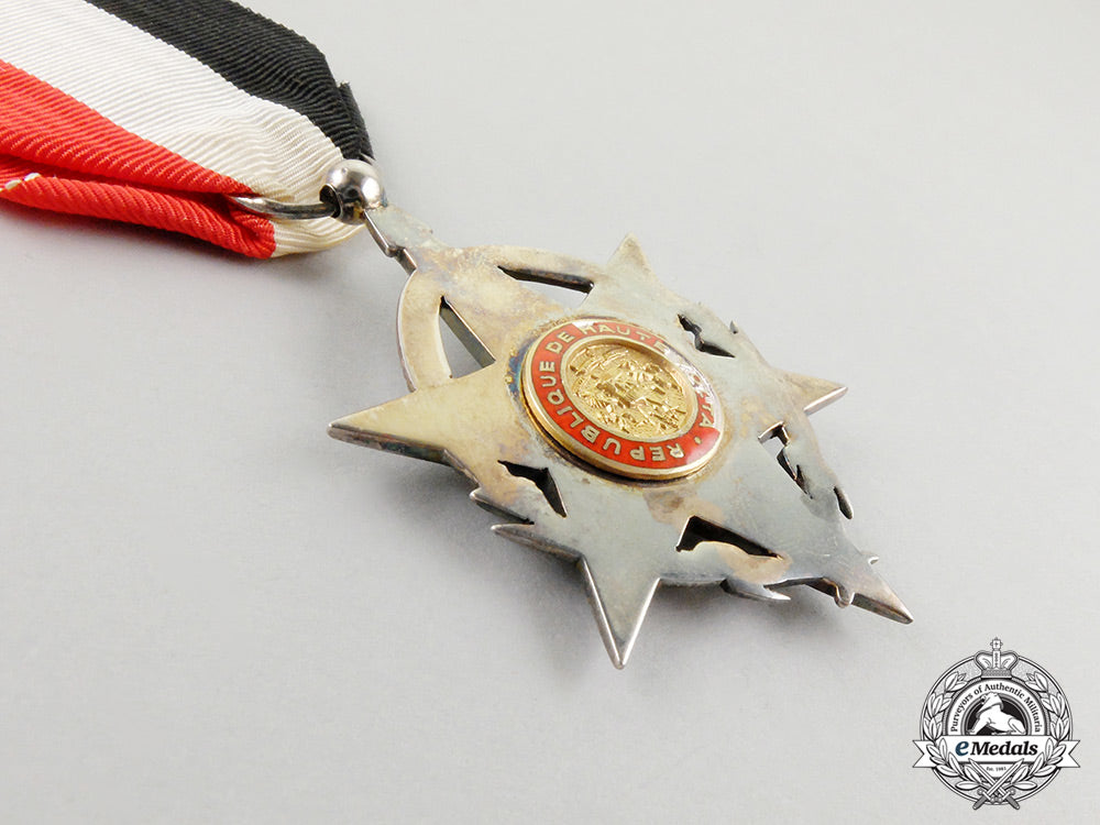 a_burkina_faso_order_of_national_merit,_knight,_cased_cc_4454_1