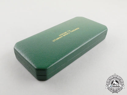 a_tanzanian_army_long_service_and_good_conduct_medal,_cased_cc_4477