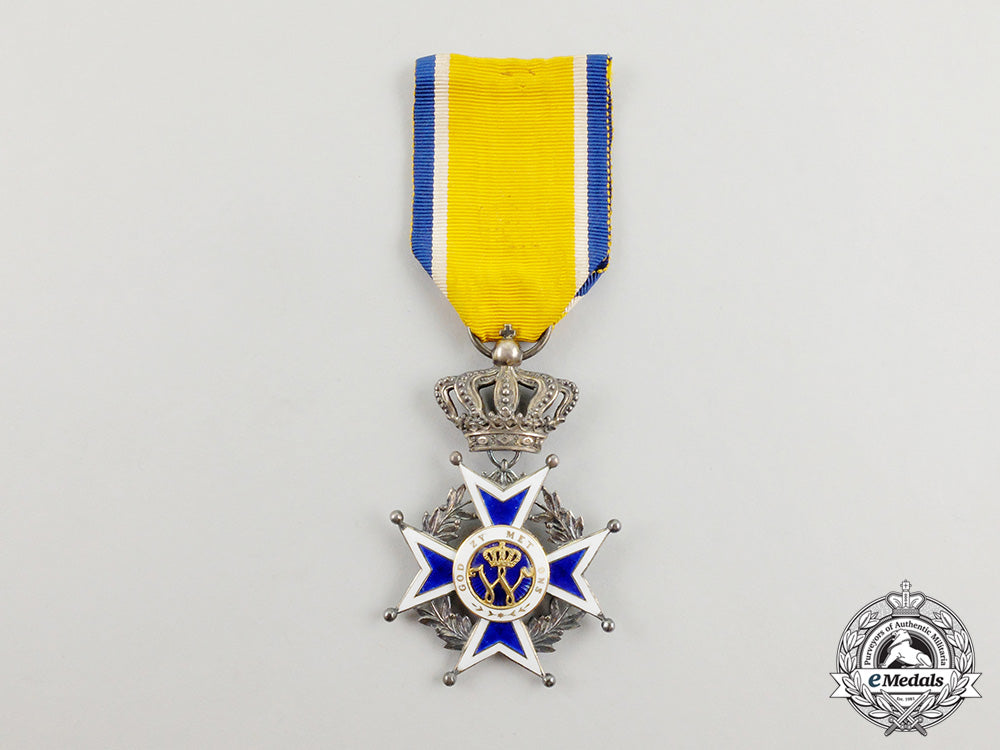 a_dutch_order_of_orange-_nassau,_knight,_civil_division,_cased_cc_4528