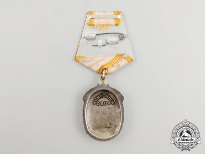a_soviet_russia_order_of_the_badge_of_honour,_type_iv_cc_4553