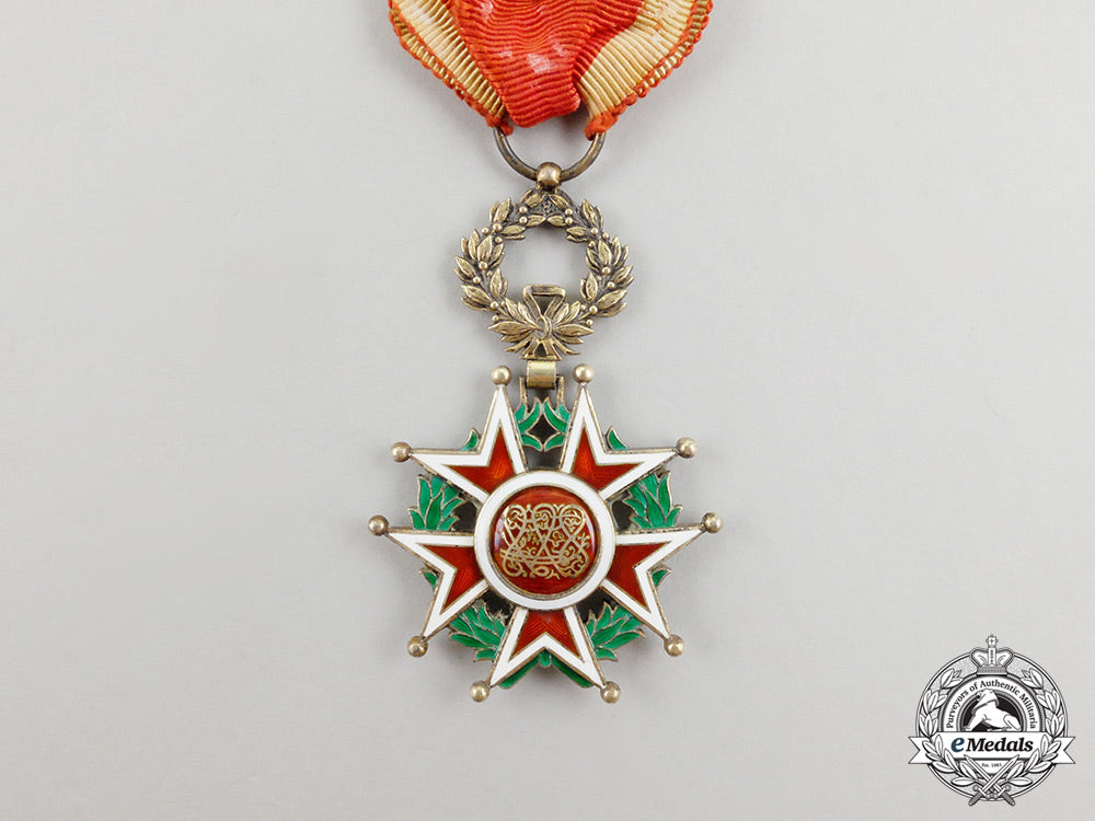 an_order_of_the_brilliant_star_of_zanzibar,_officer_by_godet_cc_4572
