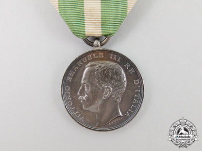 an_italian_commemorative_merit_medal_for_the_messina_earthquake1908_cc_4598