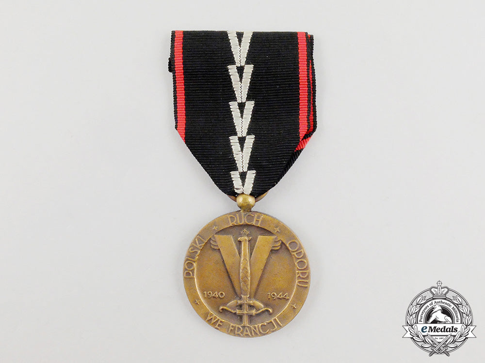 a_medal_of_polish_resistance_in_france1941-1944_cc_4784