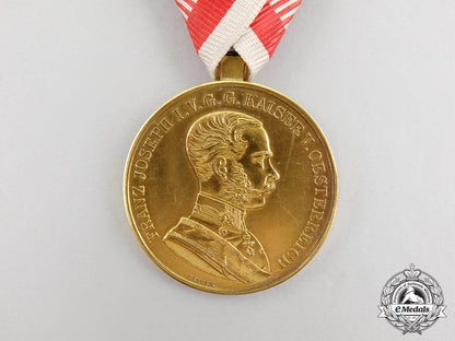 an_austrian_imperial_first_war_awarded_golden_bravery_medal1915-18_cc_4798