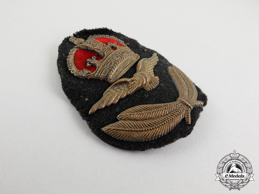 an_unusual_second_war_commonwealth_officer's_cap_badge_cc_4883