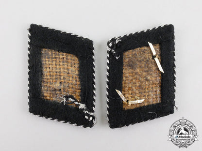 germany,_ss._an_early_set_of_ss-_totenkopfverband_oberscharführer_rank_collar_tabs_cc_4964_1_1