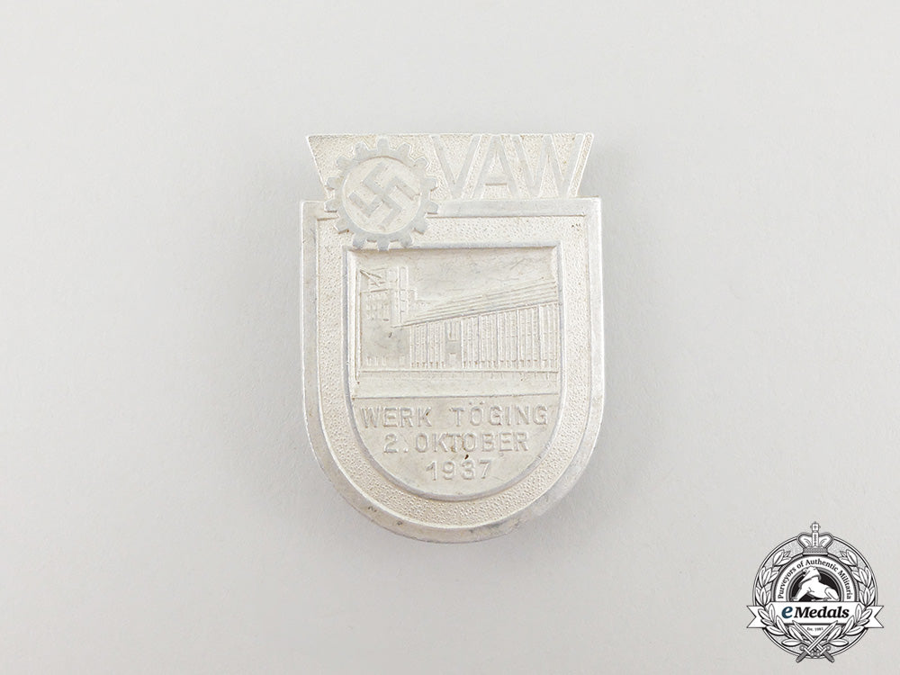 a1937_opening_ceremony_of_the_vaw_aluminum_factory_in_töging_badge_by_deschler&_sohn_cc_4991