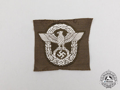 a_mint_and_unissued_eastern_people’s_police_m43_overseas_cap_insignia_cc_5013