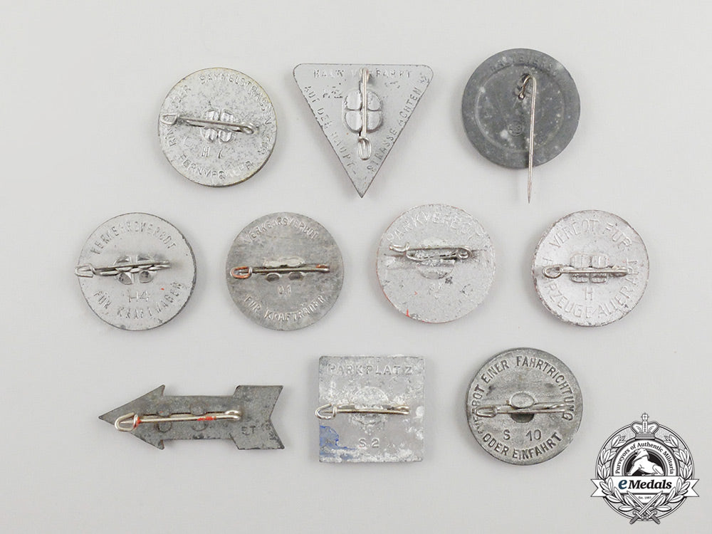 ten_third_reich_period_german_traffic_sign_awareness_badges_cc_5154