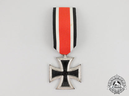 an_iron_cross1939_second_class_with_its_matching_boutonniere_cc_5955