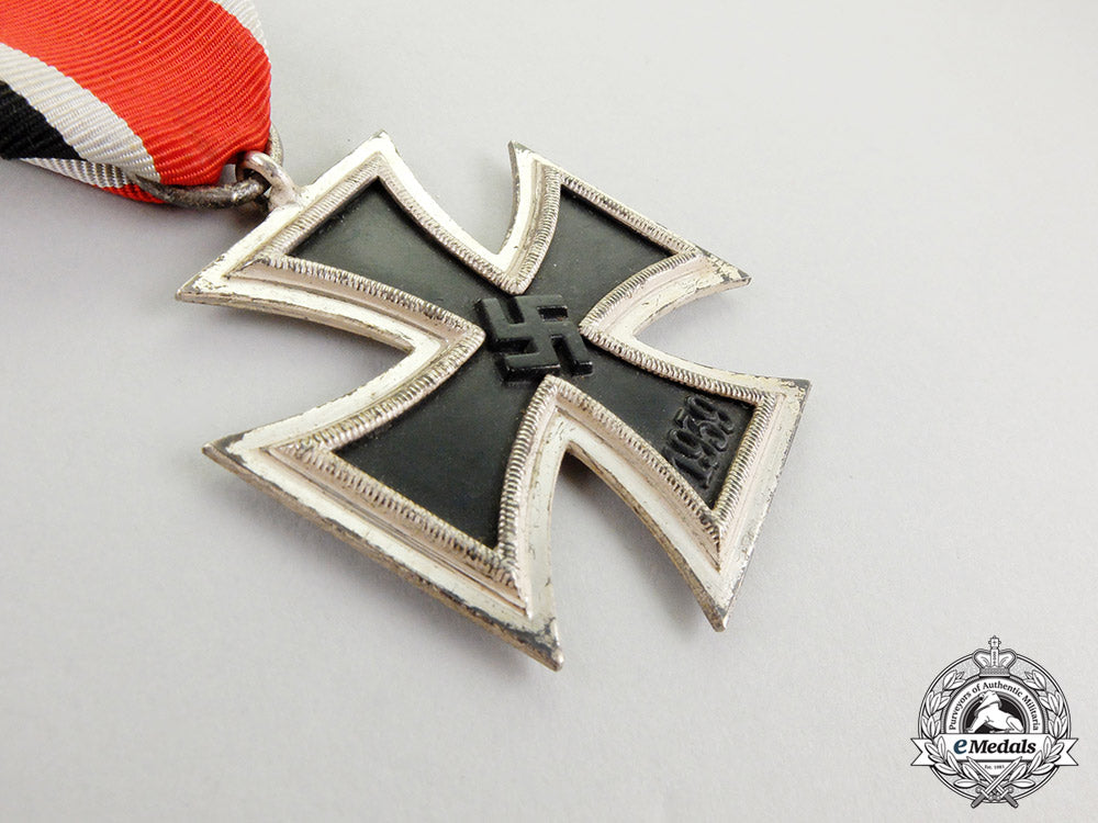 an_iron_cross1939_second_class_with_its_matching_boutonniere_cc_5959