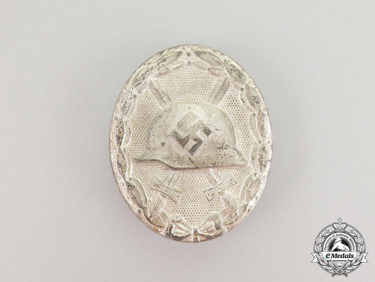 a_second_war_german_silver_grade_wound_badge_by_carl_wild_cc_6091