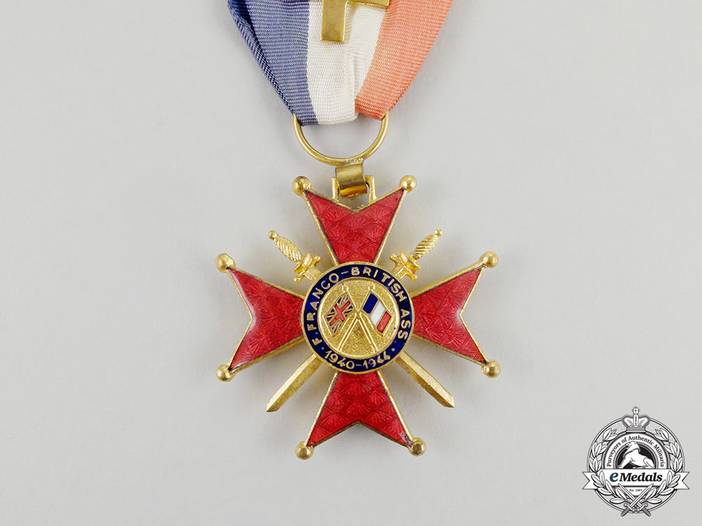 a_free_french_franco-_british_cross_of_honour,_knight_with_cross_of_lorraine_clasp,1940-1944_version,_cc_6394