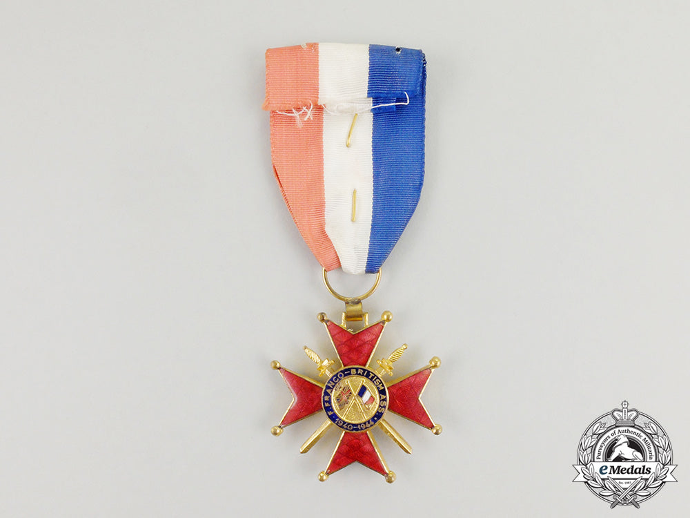 a_free_french_franco-_british_cross_of_honour,_knight_with_cross_of_lorraine_clasp,1940-1944_version,_cc_6396
